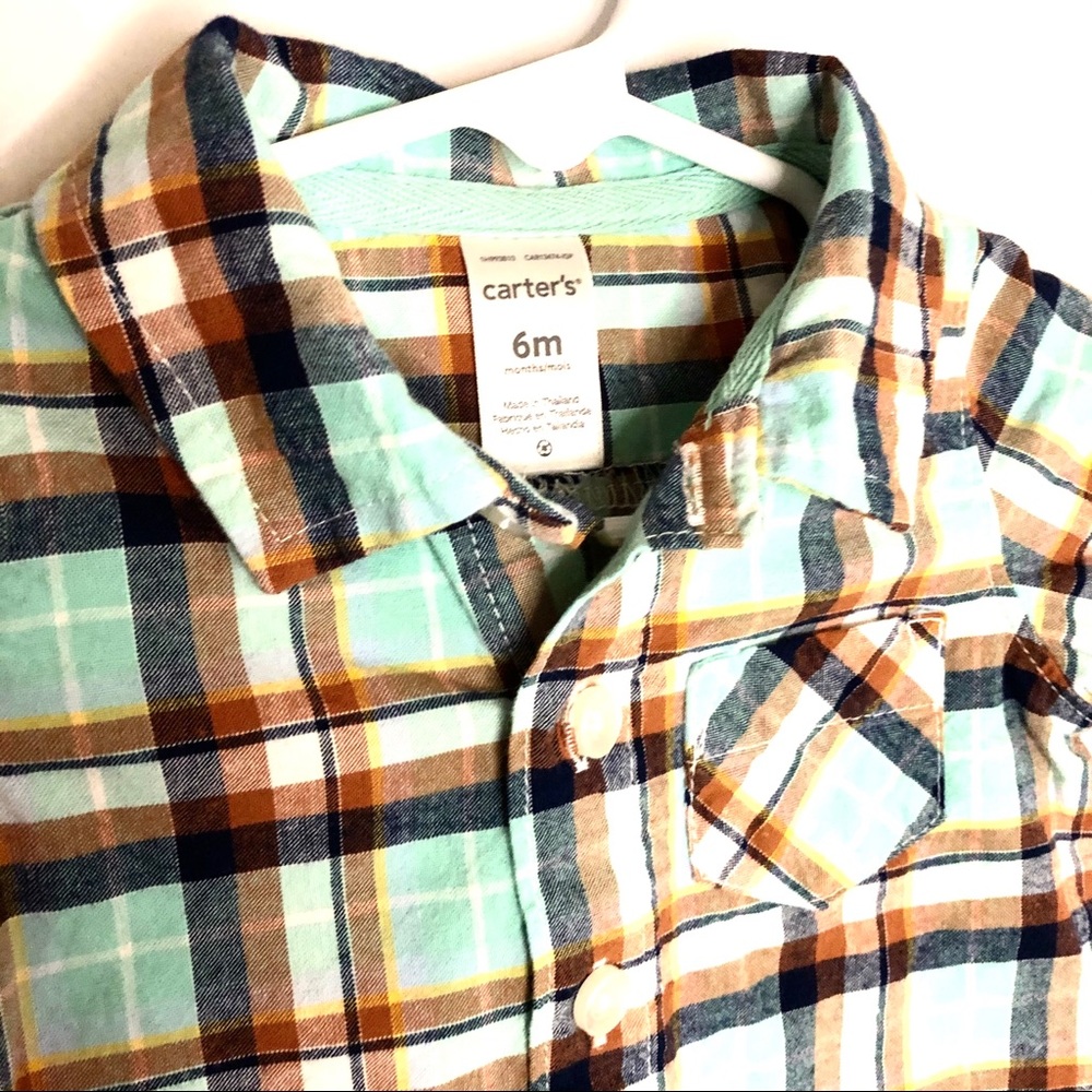 Carter’s button down romper - Picture 3 of 3